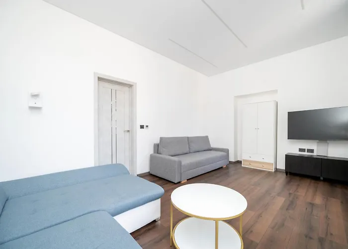 Modern Flat , Self Check In 24h, Netflix, Parking *