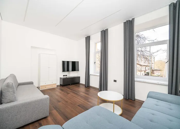 Butas Modern Flat , Self Check In 24h, Netflix, Parking *