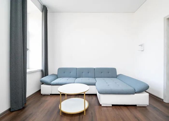 Modern Flat , Self Check In 24h, Netflix, Parking *